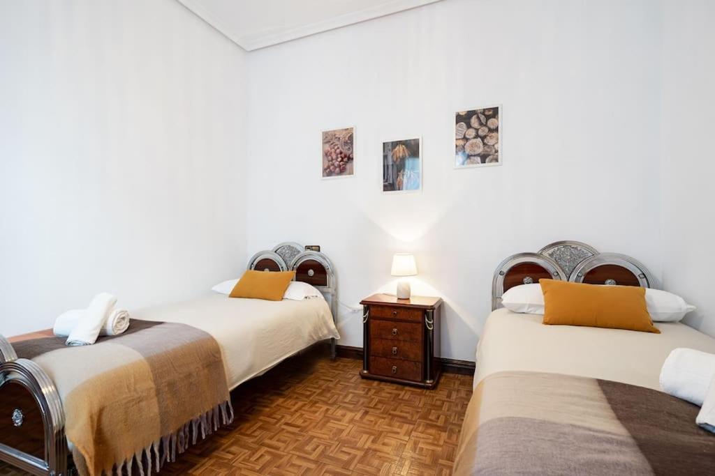 Apartamento Trisquel Gijón Esterno foto
