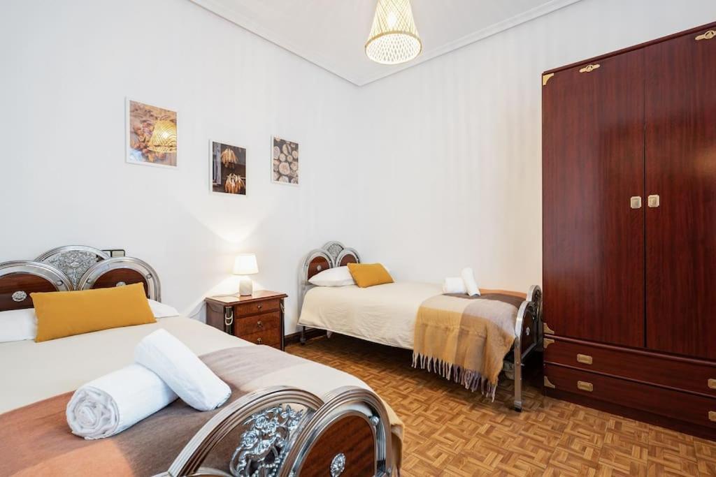 Apartamento Trisquel Gijón Esterno foto